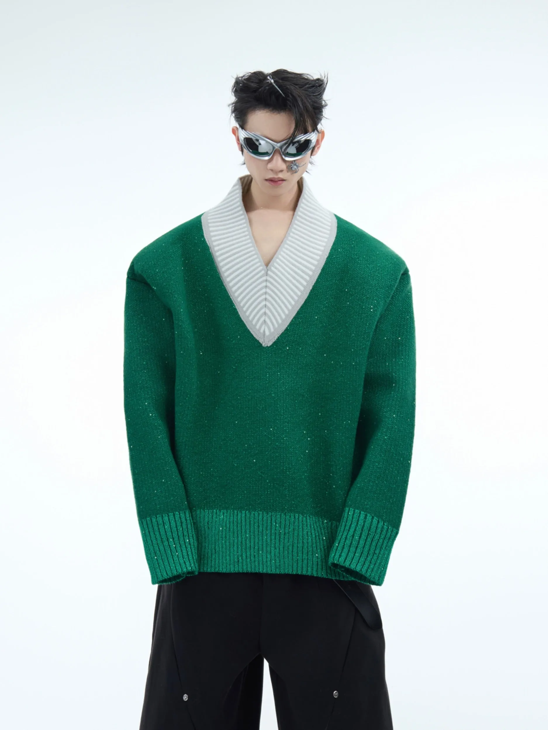 【24s Dec.】Glittery V-neck Textured Sweater