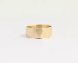 Asymmetrical Facets Ring in Yellow Gold - Wide