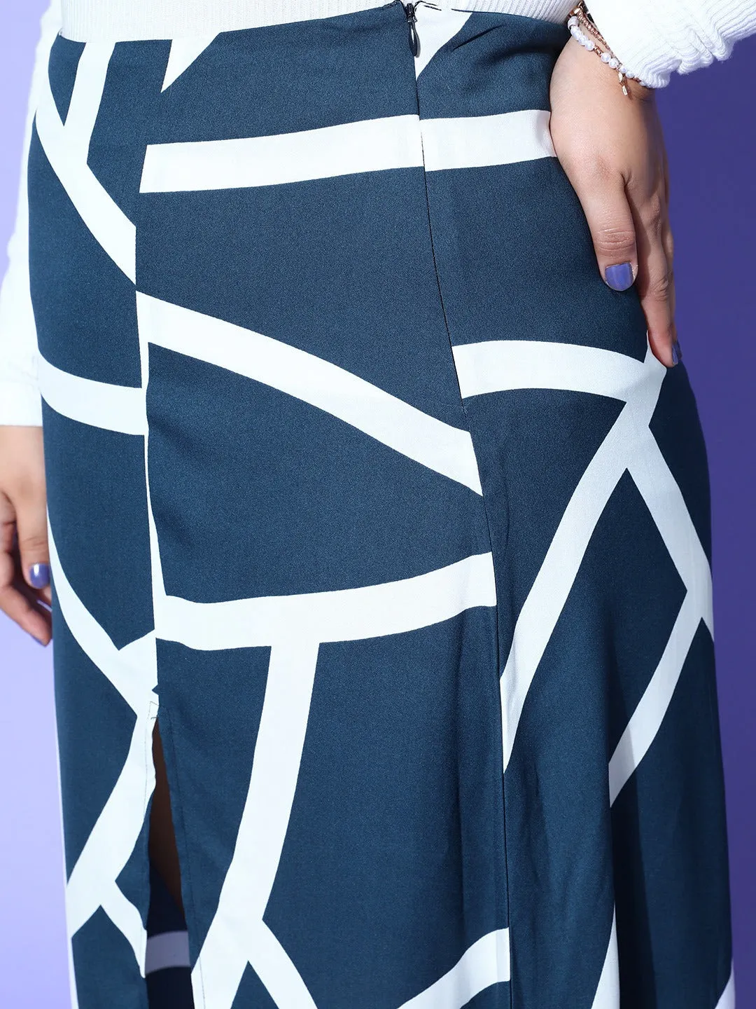 Berrylush Women Plus Size Navy Blue Geometric Printed Thigh-High Slited A-Line Midi Roman Column Skirt