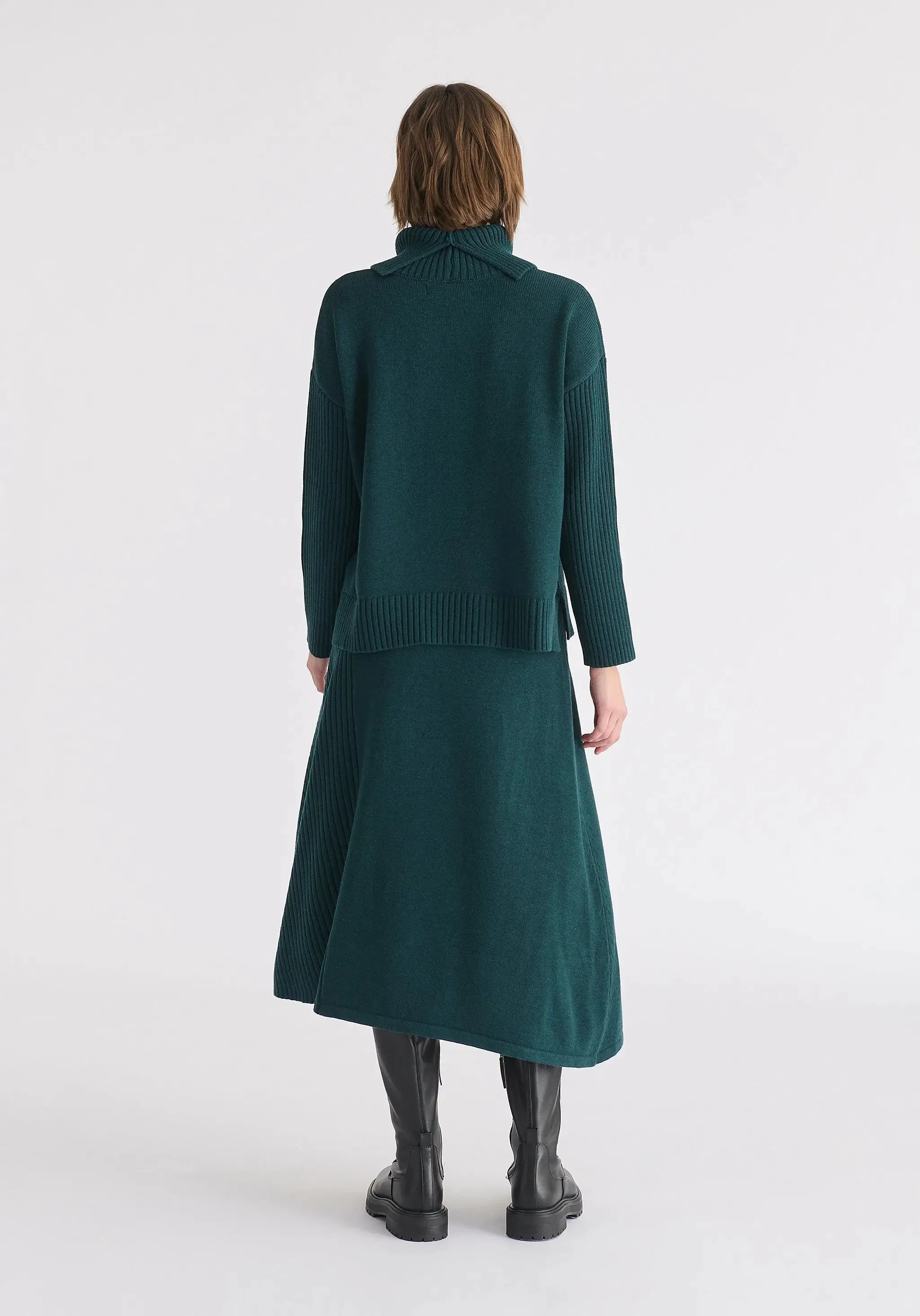 Dark Green Knitted A-Line Midi Skirt With Ribbed Details