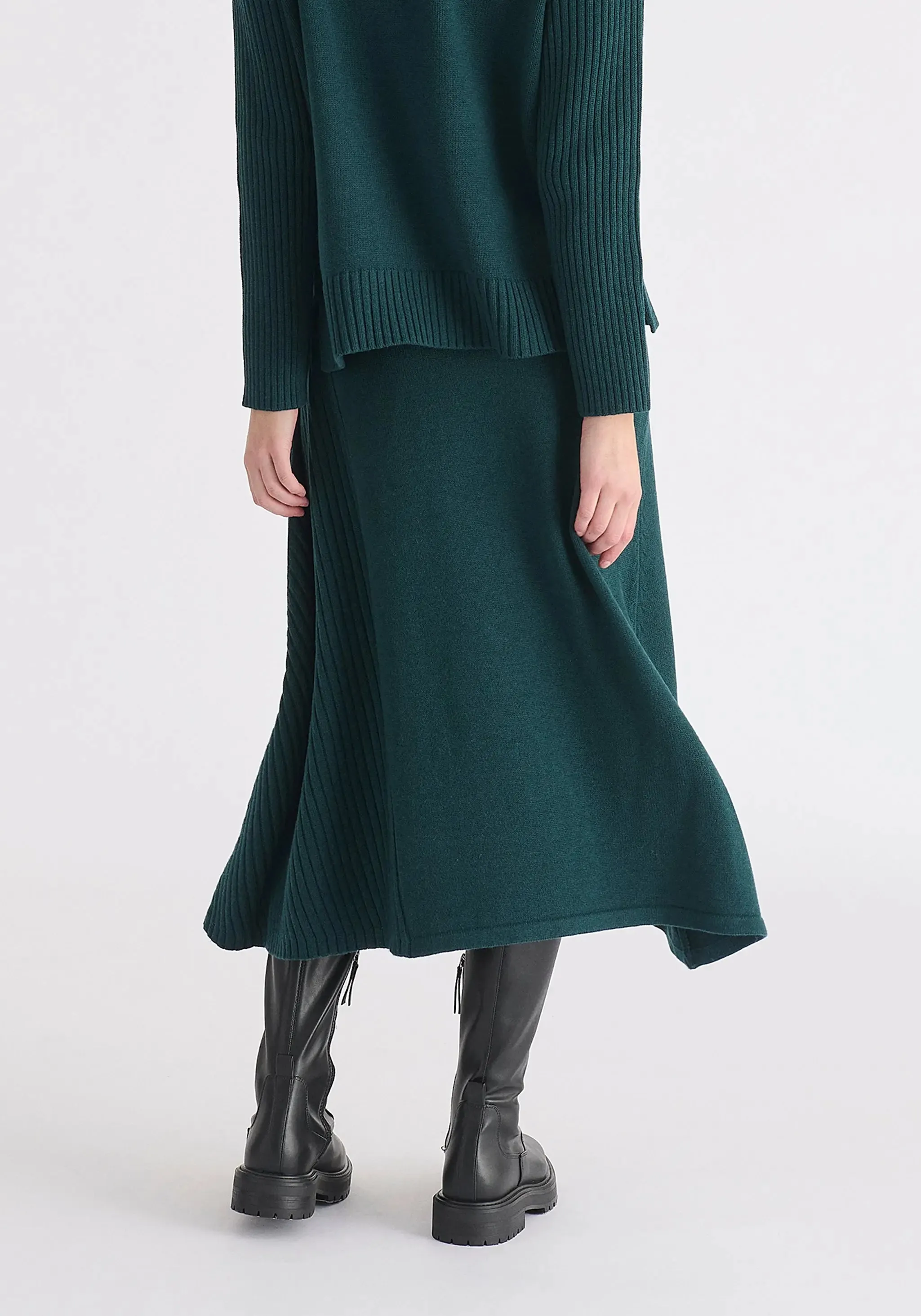 Dark Green Knitted A-Line Midi Skirt With Ribbed Details