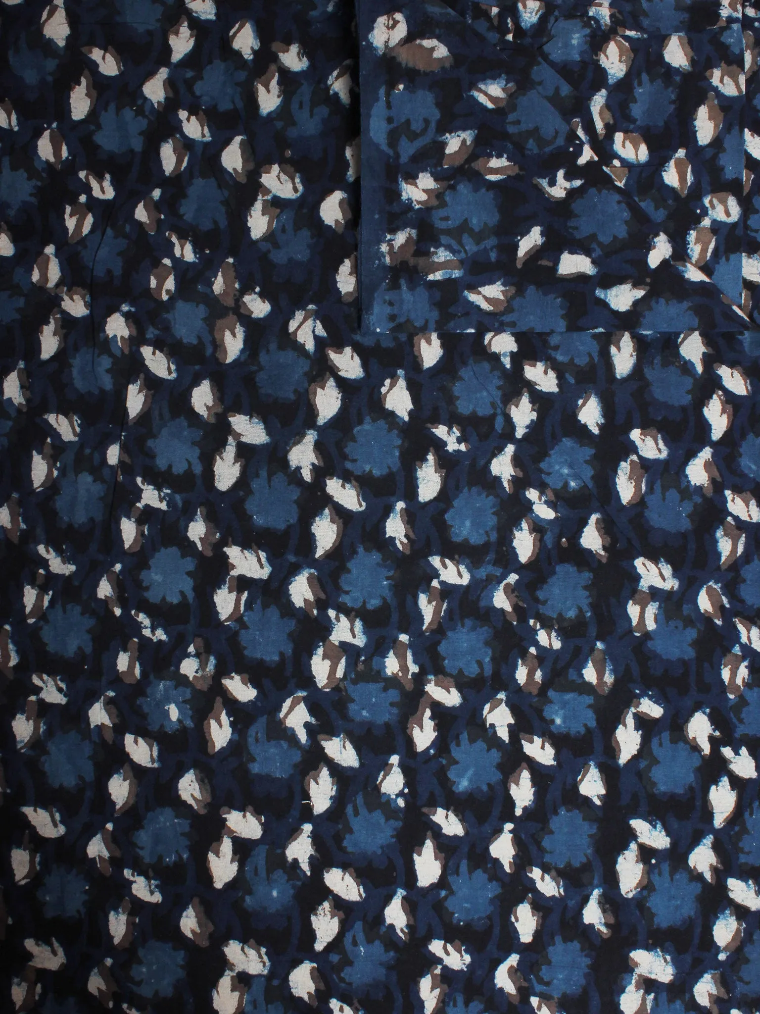 Indigo Blue Ivory Hand Block Printed Cotton Cambric Fabric Per Meter - F0916402